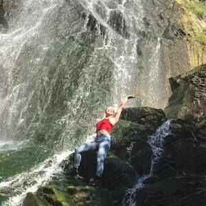 Meet your Posher, Arielle